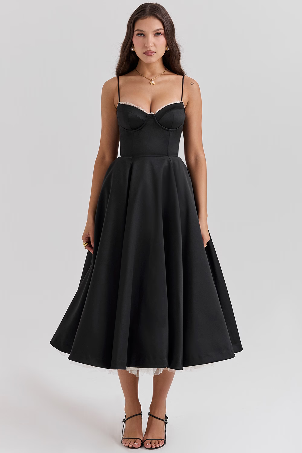 Damen Abendkleid – Elegante Silhouette – Fließender Rock – Praktische Taschen-1
